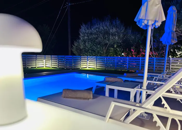 Villa Zorbas Family Platanias (Skiathos)
