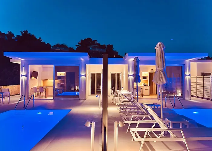 Zorbas Family Platanias (Skiathos)