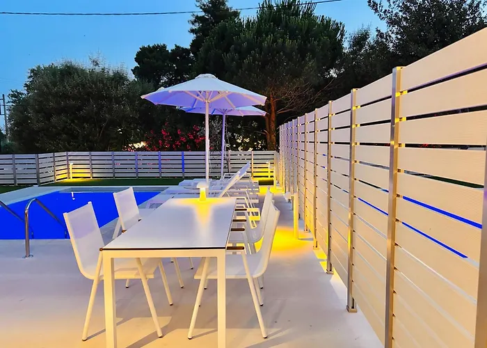 Zorbas Family Platanias (Skiathos)