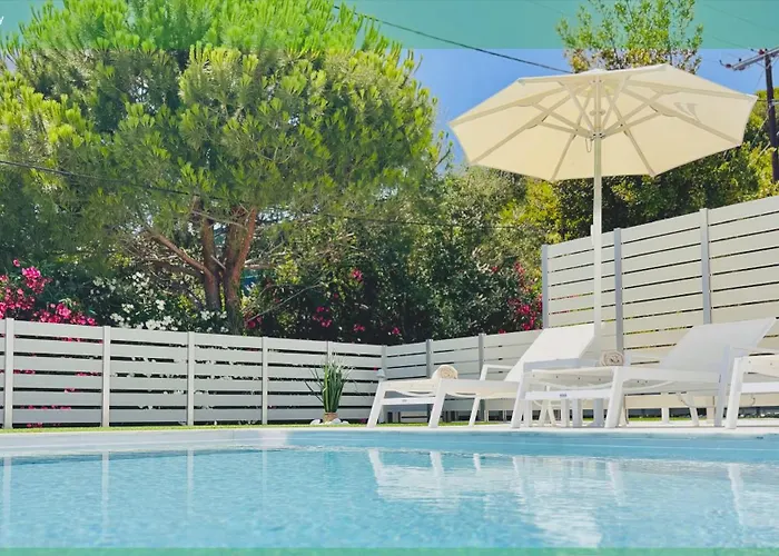 Zorbas Family * Platanias (Skiathos)