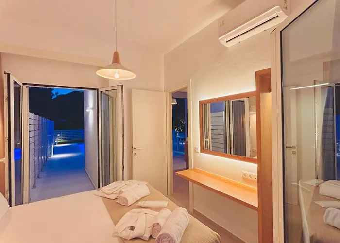 Villa Zorbas Family Platanias (Skiathos)