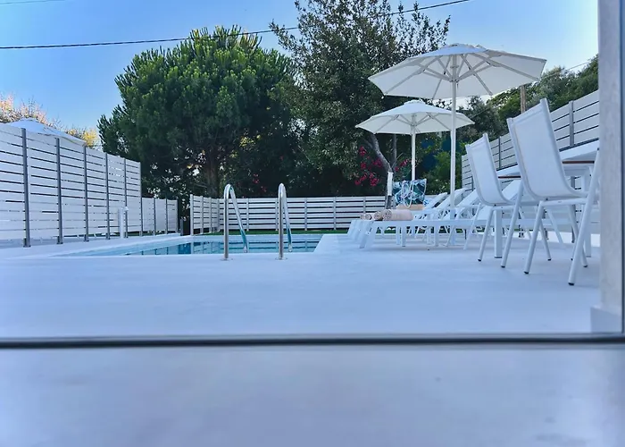 Zorbas Family Villa Platanias (Skiathos)