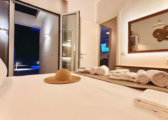 Zorbas Family Platanias (Skiathos)