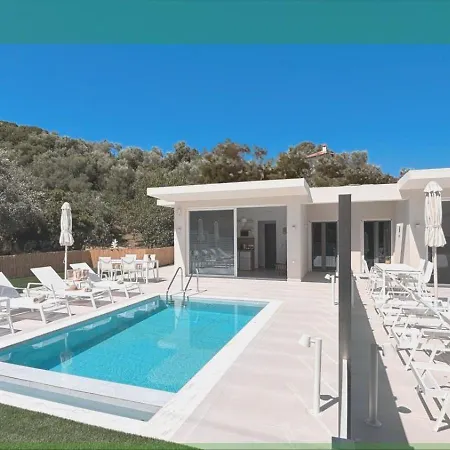 Villa Zorbas Family *