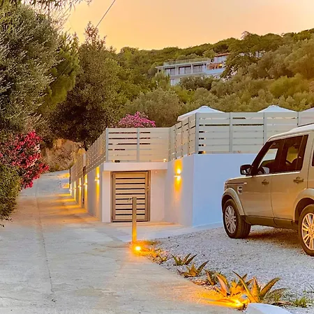 Zorbas Family Platanias (Skiathos)