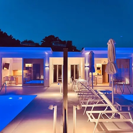 Zorbas Family Platanias (Skiathos)